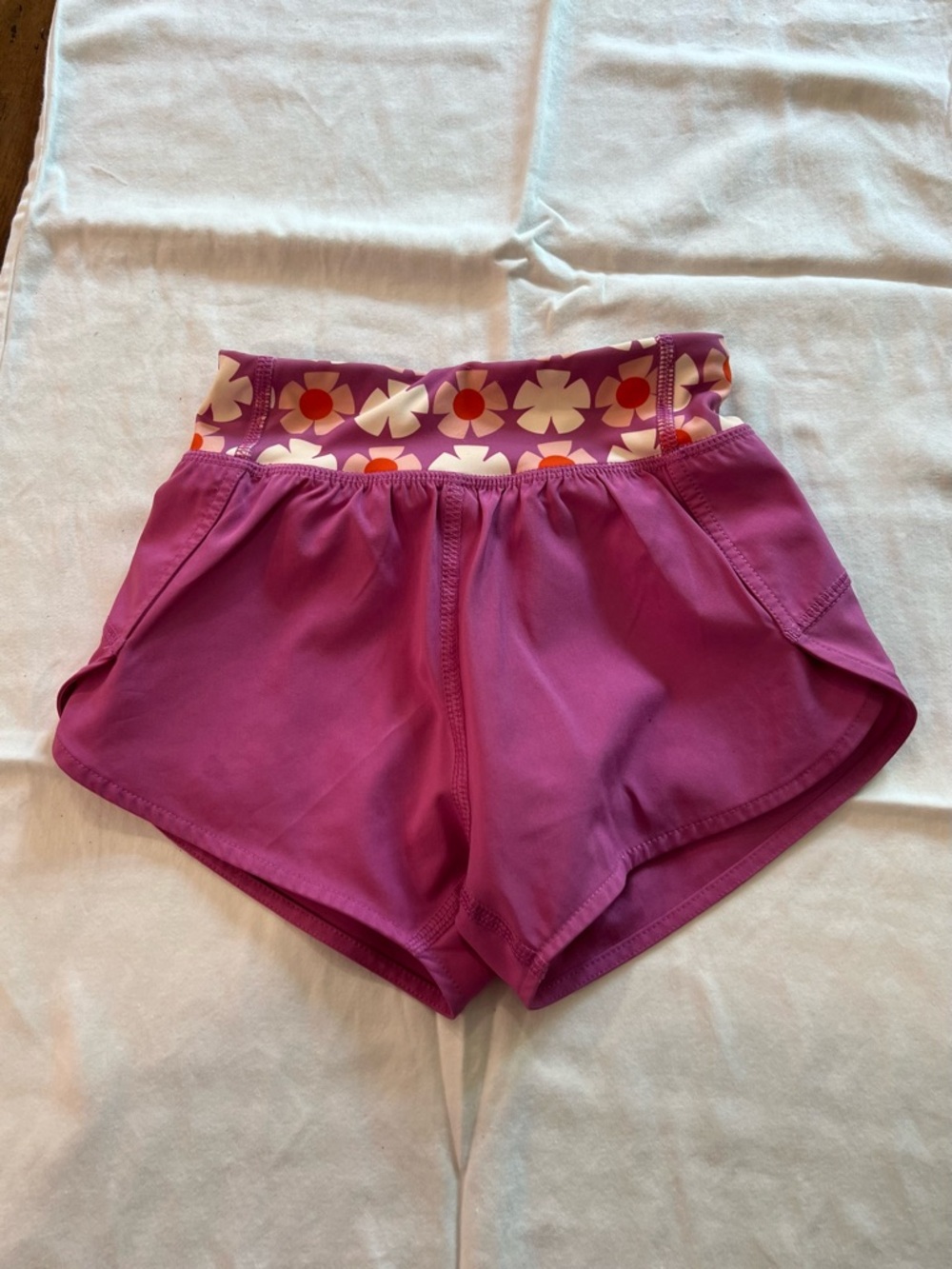 Hanna Andersson Pink and Orange Floral Fold-Over Waist Active Shorts 3T